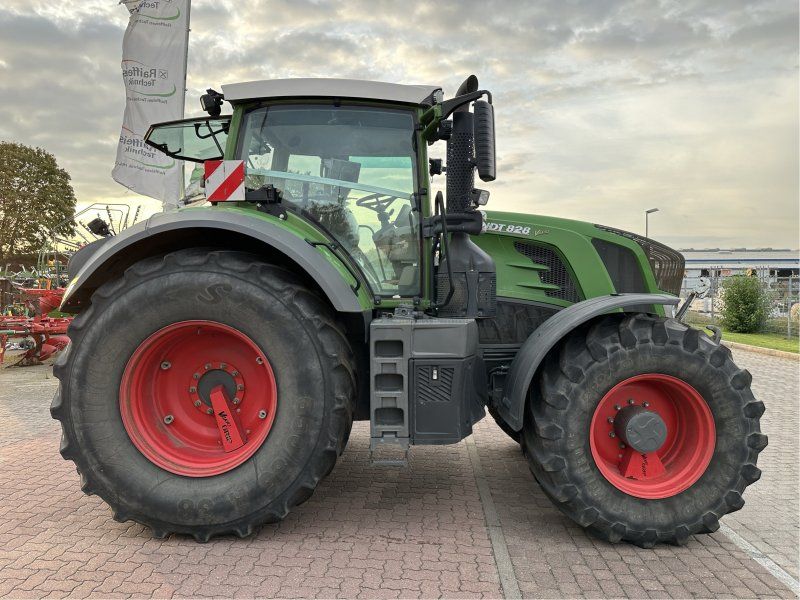 Fendt 828 Vario S4 ProfiPlus