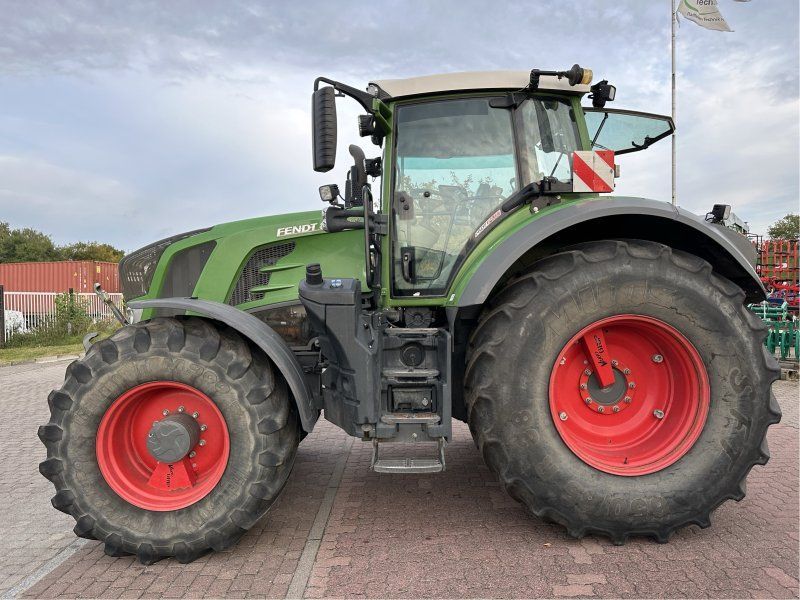 Fendt 828 Vario S4 ProfiPlus