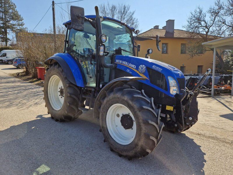 New Holland T 5.85