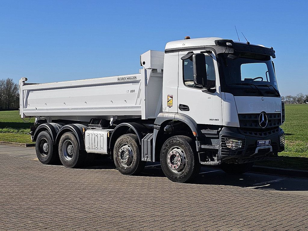 MERCEDES-BENZ AROCS 3246