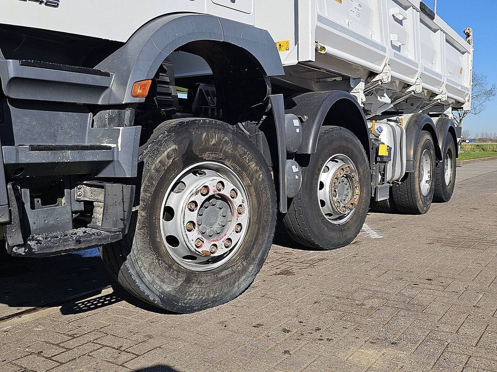 MERCEDES-BENZ AROCS 3246