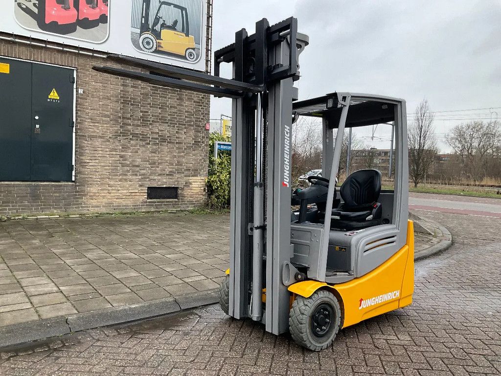 Jungheinrich JUNGHEINRICH EFG215 1500KG 5.50METER HEFTRUCK