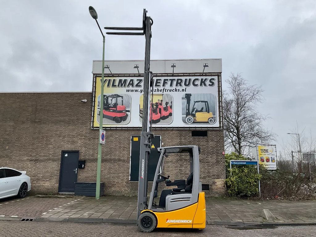 Jungheinrich JUNGHEINRICH EFG215 1500KG 5.50METER HEFTRUCK