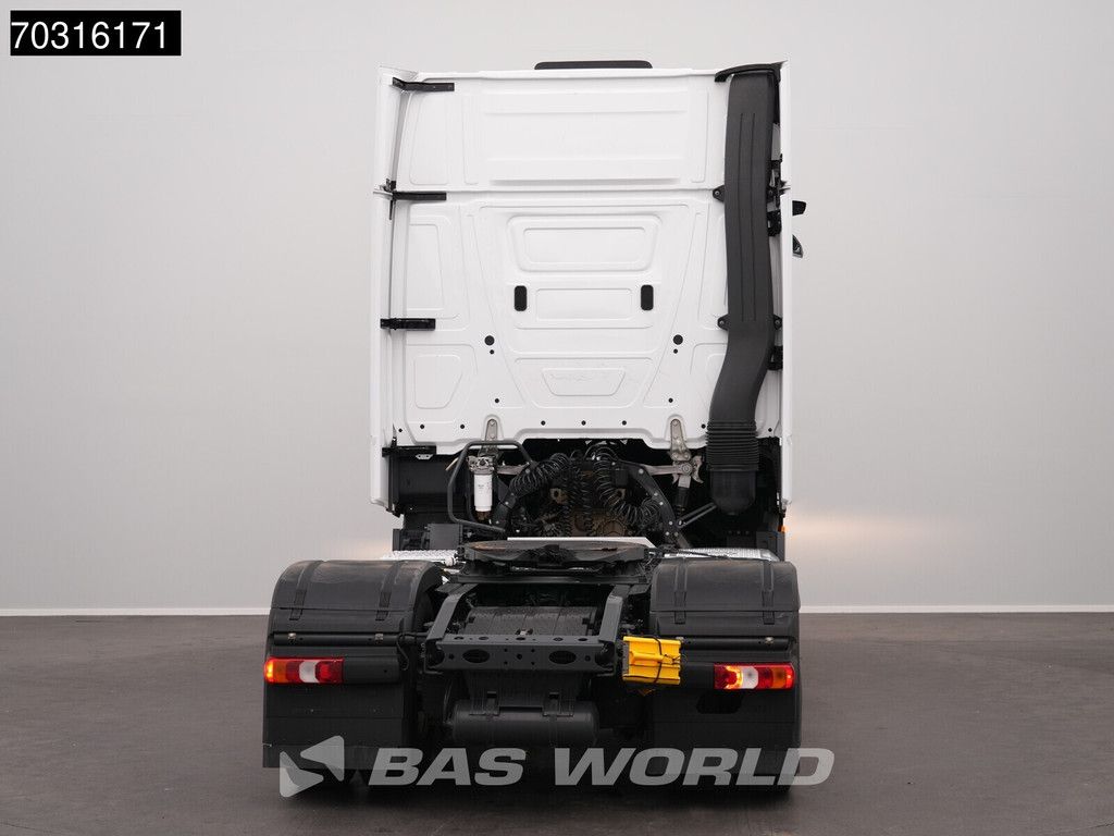 Mercedes Actros Actros L 1845 4X2 GigaSpace 2xTanks Standklima Navi