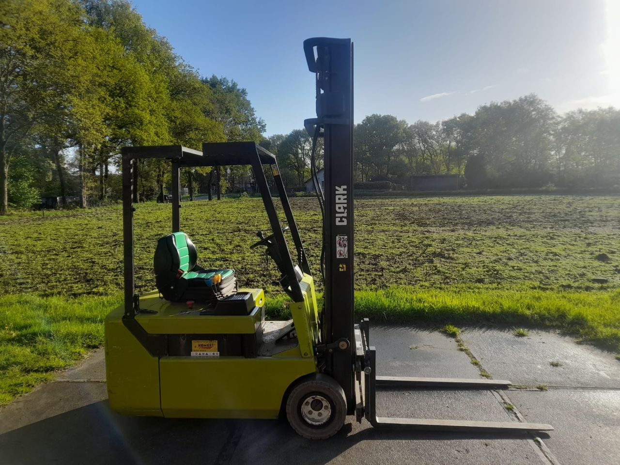 Clark Elektrische heftruck €1750,-