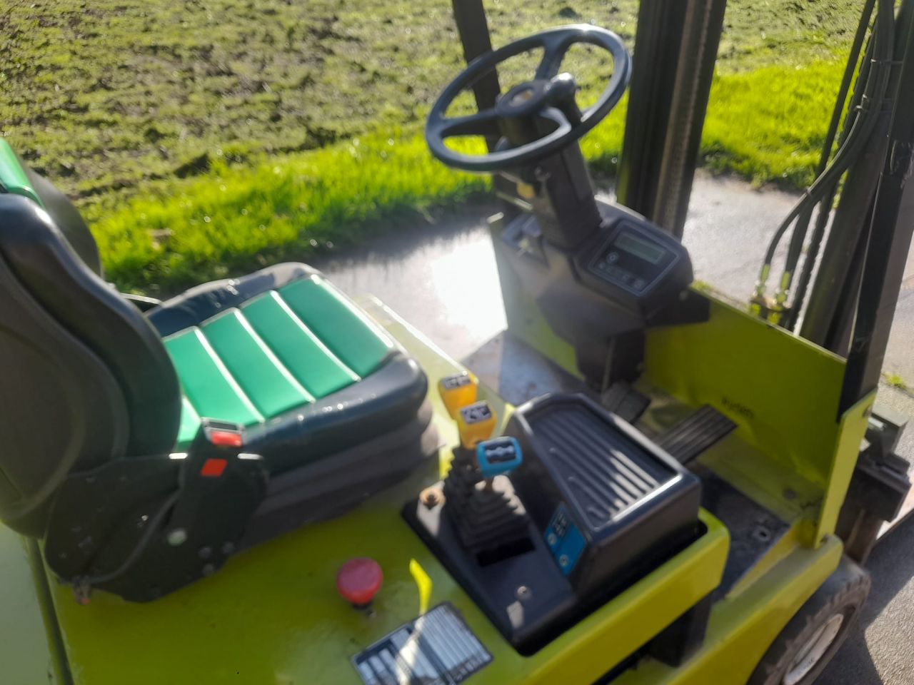 Clark Elektrische heftruck €1750,-