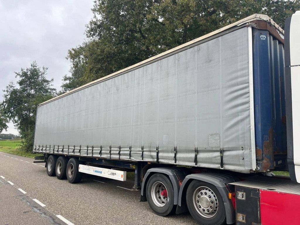 Krone SD 2008 curtain-sided semi-trailer