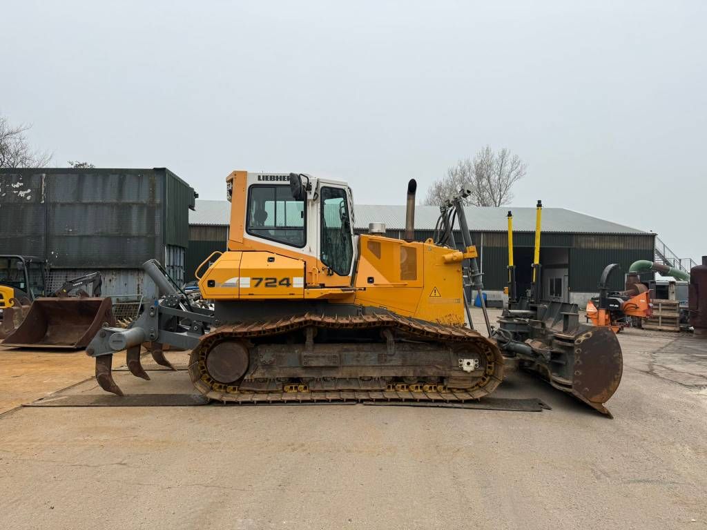 Liebherr PR 724 LGP - only 9055 hours!