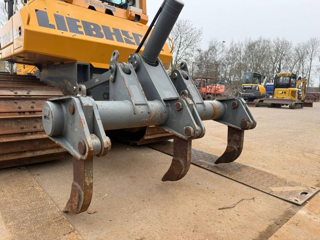 Liebherr PR 724 LGP - only 9055 hours!