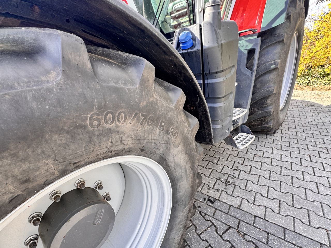 Massey Ferguson 8s.265