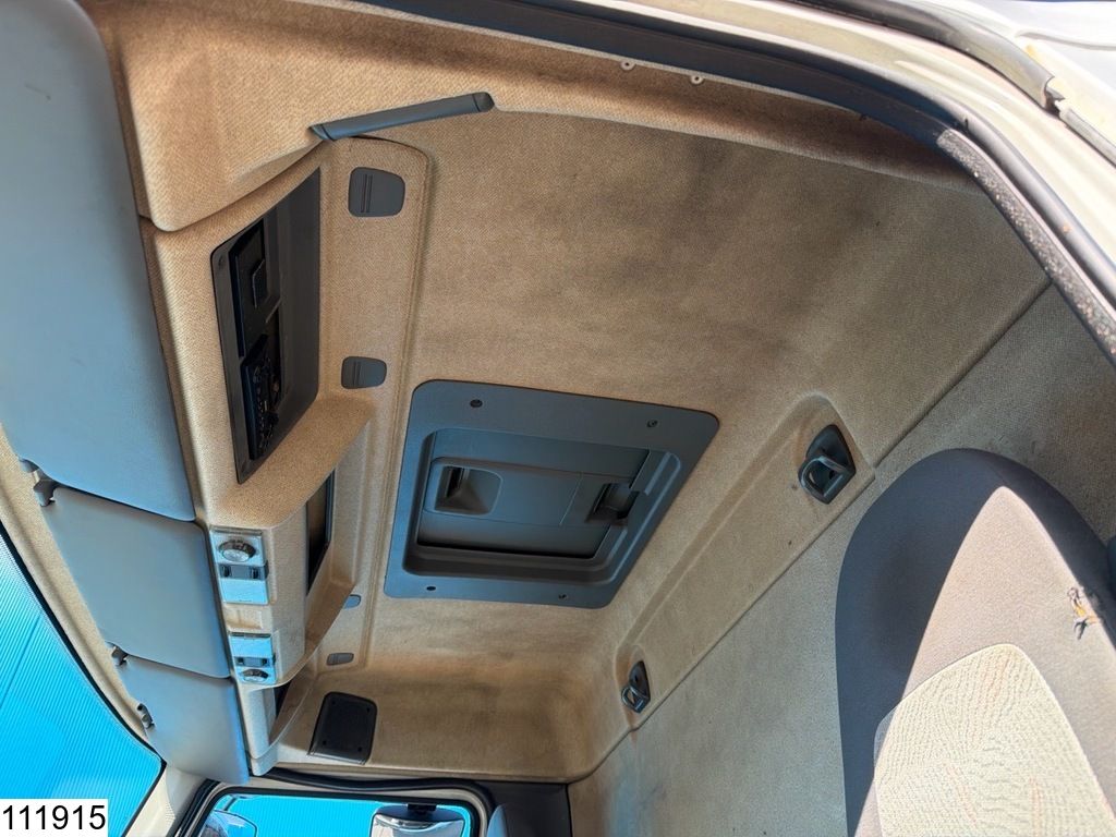 Renault Premium 270 Manual, Steel suspension, PTO,14420 liter, Fuel