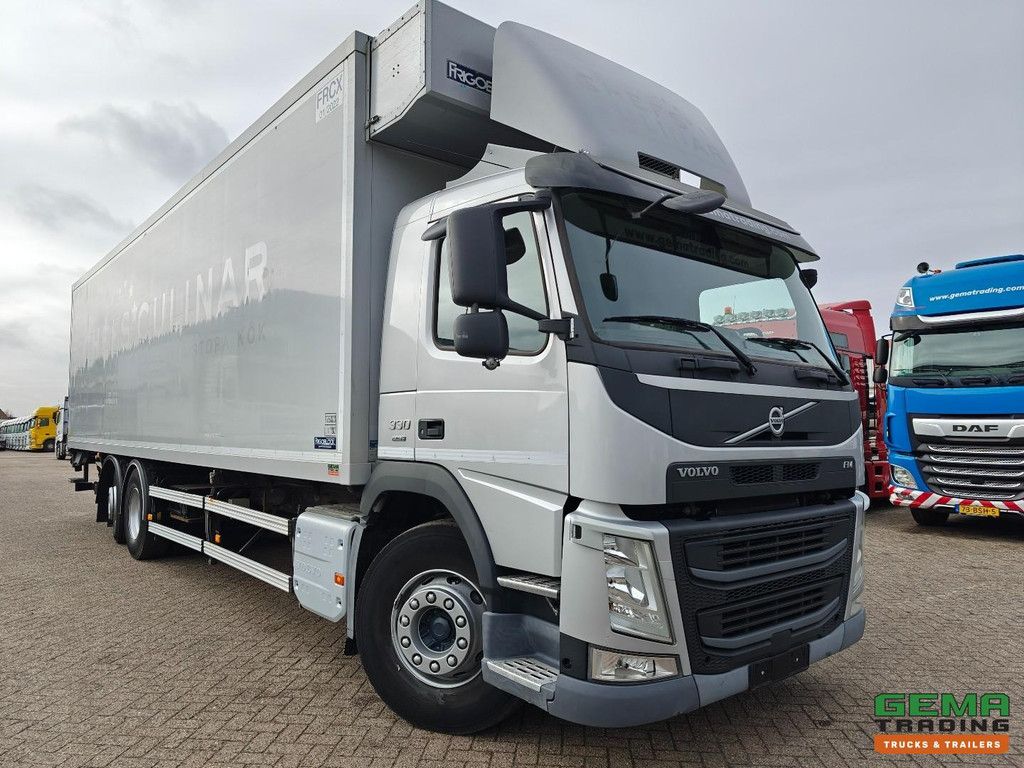 Volvo FM 330 6x2/4 Day Cab Euro6 - Refrigerated/Freezer Box 9.8M - FrigoBlock - Tail Lift 2000KG - Compartments
