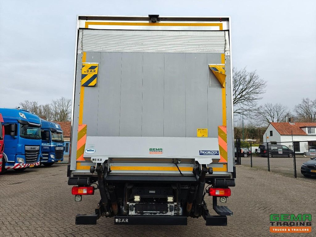 Volvo FM 330 6x2/4 Day Cab Euro6 - Refrigerated/Freezer Box 9.8M - FrigoBlock - Tail Lift 2000KG - Compartments