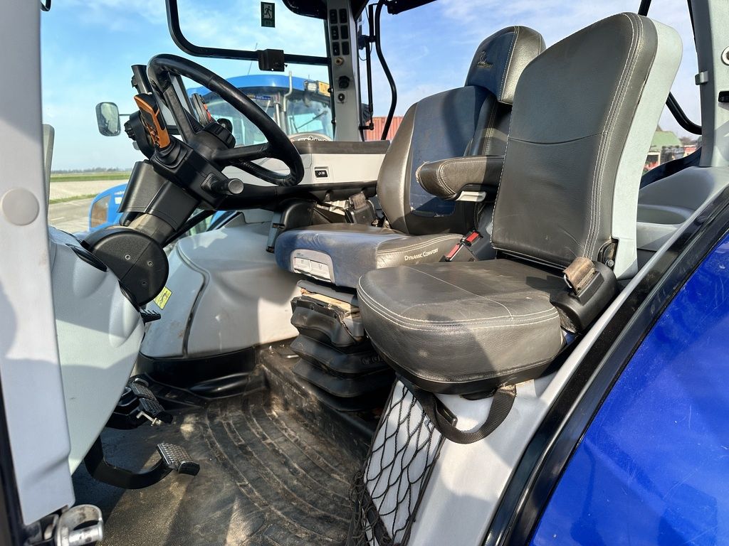 New Holland T7.270