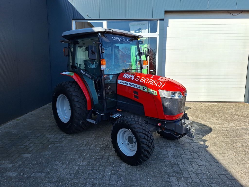 Massey Ferguson E-1700 HC