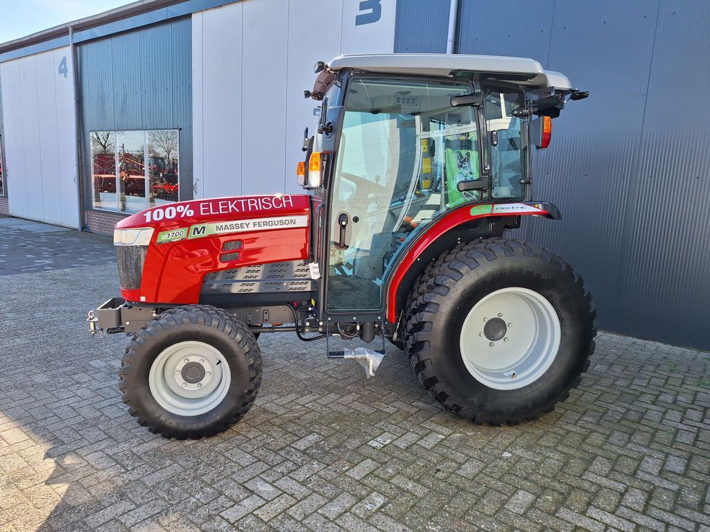 Massey Ferguson E-1700 HC