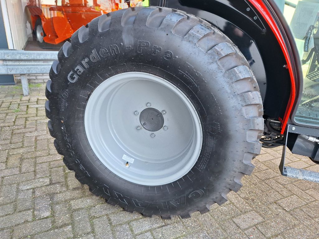 Massey Ferguson E-1700 HC