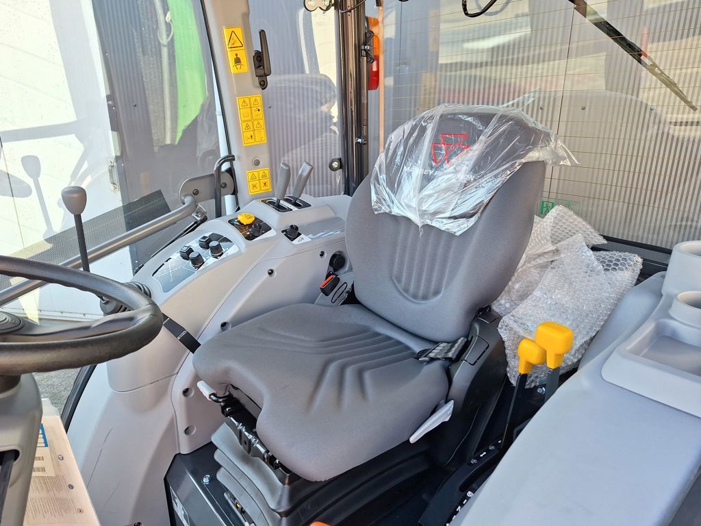 Massey Ferguson E-1700 HC