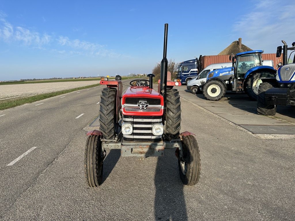 Massey-Ferguson 158