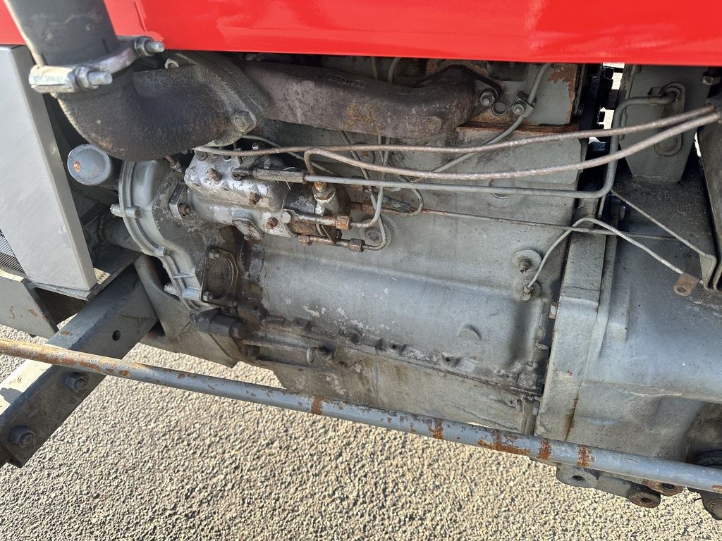 Massey-Ferguson 158
