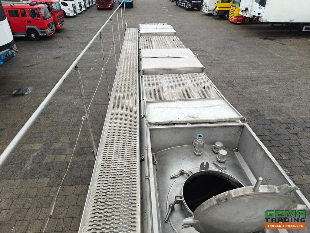 LAG O-3-40 CL 3-Axle SAF - Insulated Tank 24,000L - Drum Brakes - Hydraulic Pump