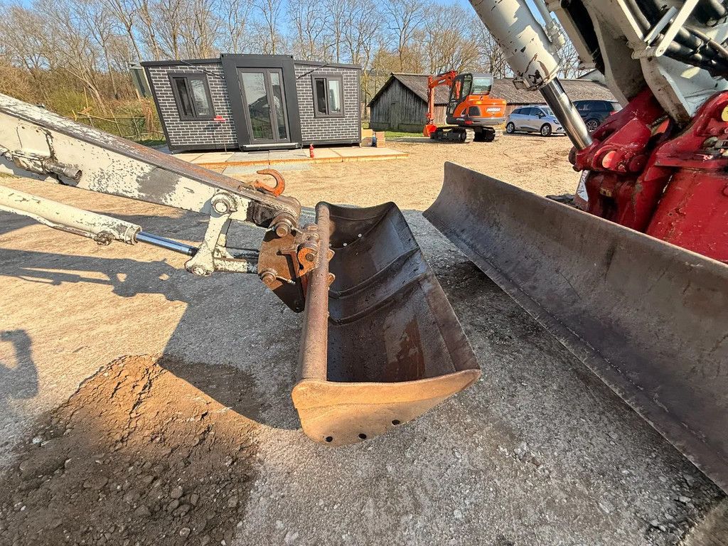Takeuchi TB180FR