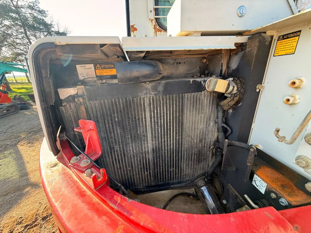 Takeuchi TB180FR