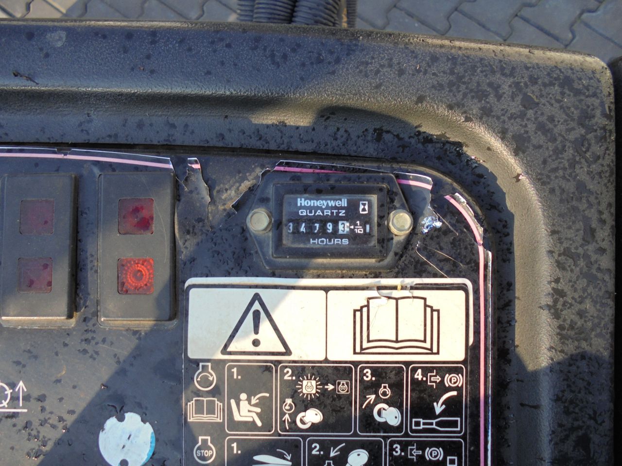 2x toro 3100-D sidewinder