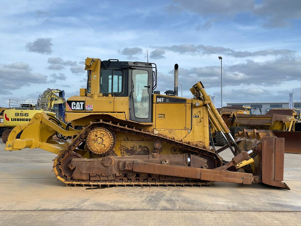 Caterpillar D6T XL New ripper