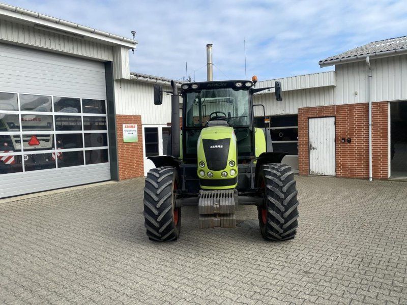 Claas ARION 630 C