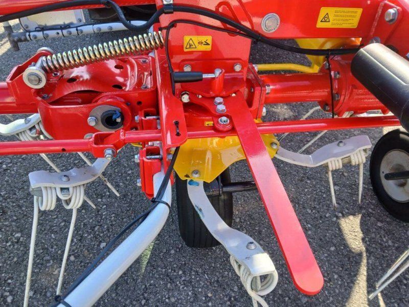 Pöttinger Zettkreisel HIT 6.61