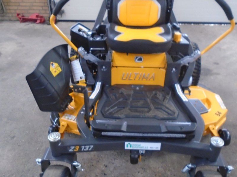 Cub Cadet Z3 137 cm Ny Model