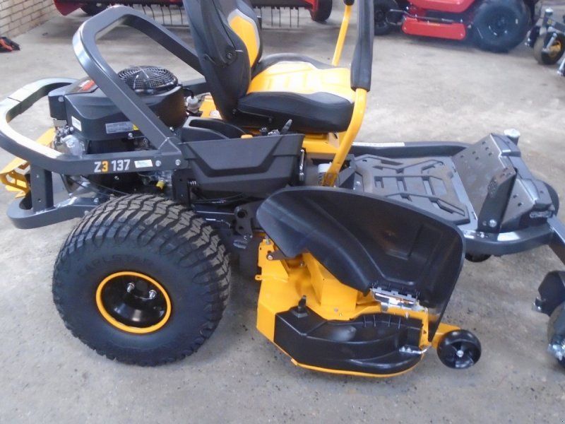 Cub Cadet Z3 137 cm Ny Model