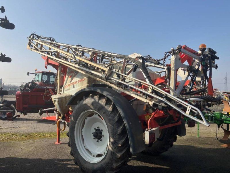 Kuhn Atlantique 3200
