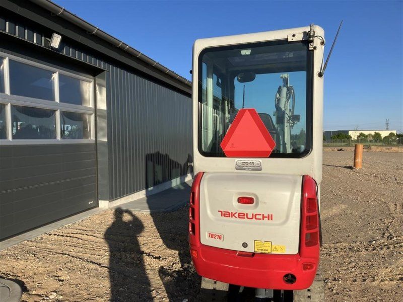 Takeuchi TB 216