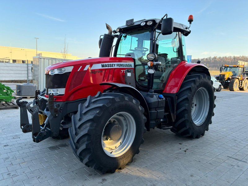 Massey Ferguson 7718
