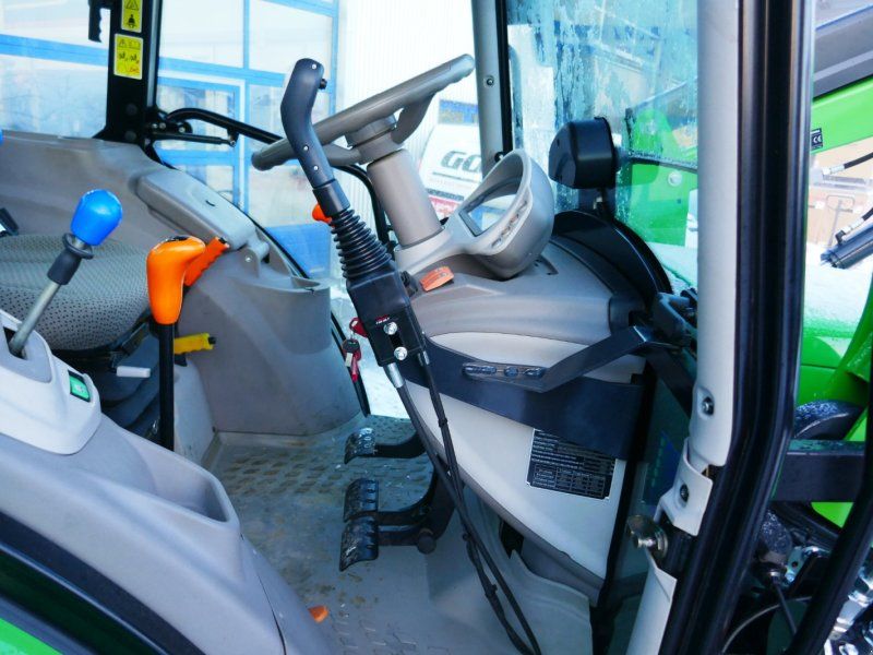 Stoll Komplettlader zu Deutz 5070 bis 5090 D. Auch SLH Gruppe!