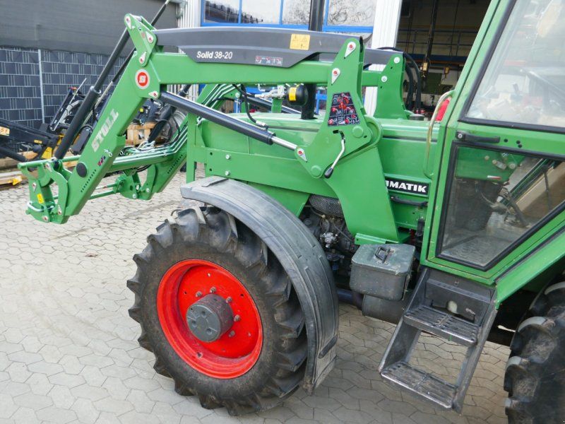Stoll Komplettlader zu Fendt 300er Serie. Abgelagert 