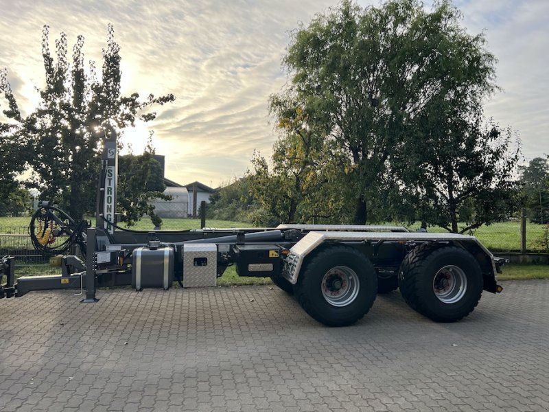 Stronga Loada HL 210 DT Hakenanhänger