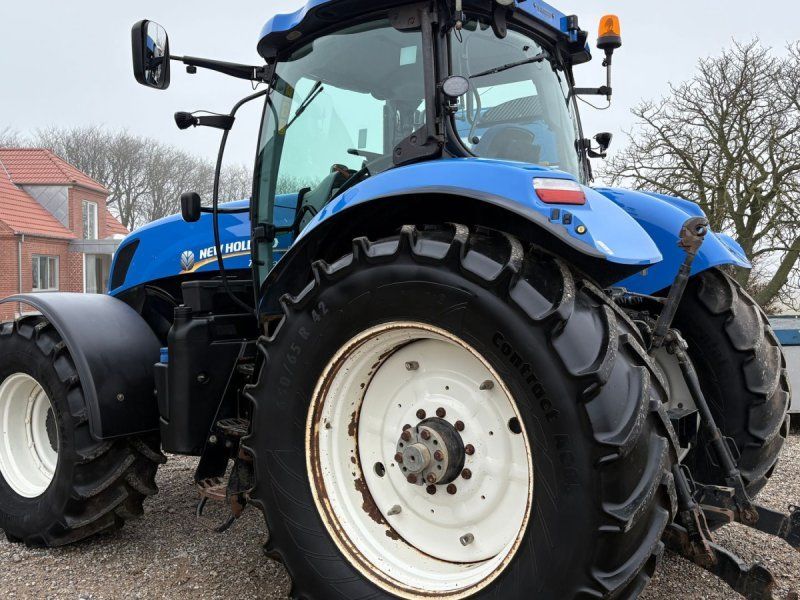 New Holland T7.220