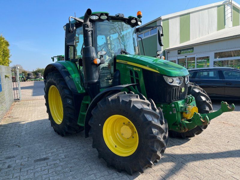 John Deere 6120M