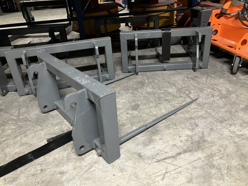 Weidemann Ballenspieß