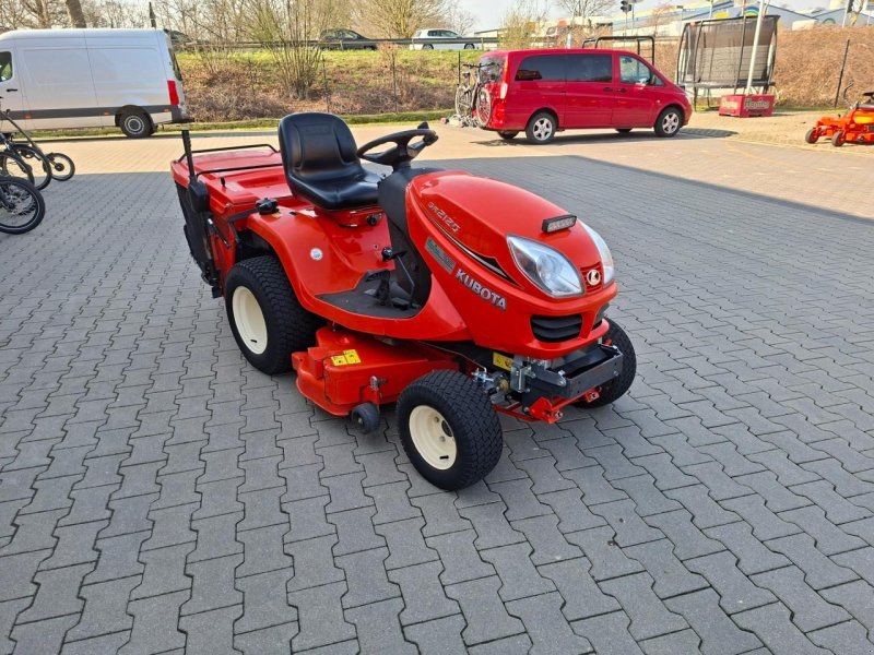 Kubota GR 2120