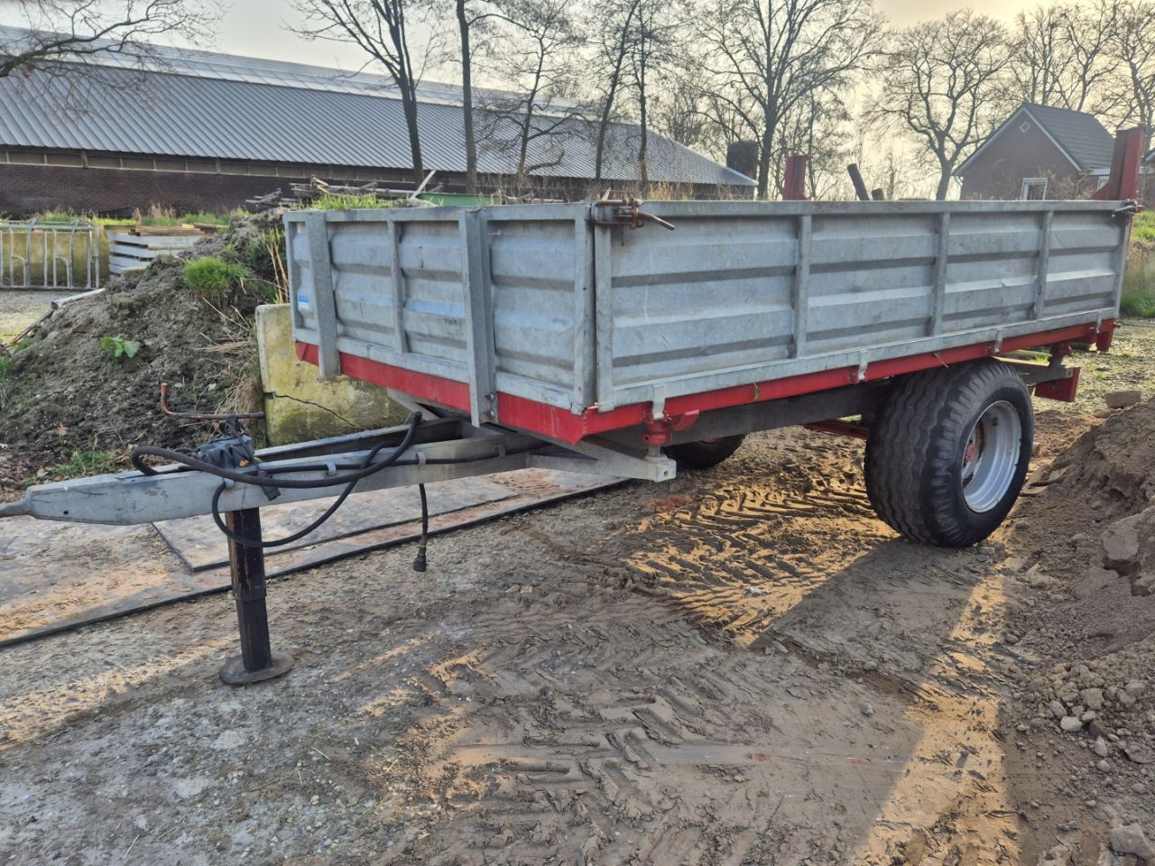 Enkelas 3 zijdige kipper bakkenwagen