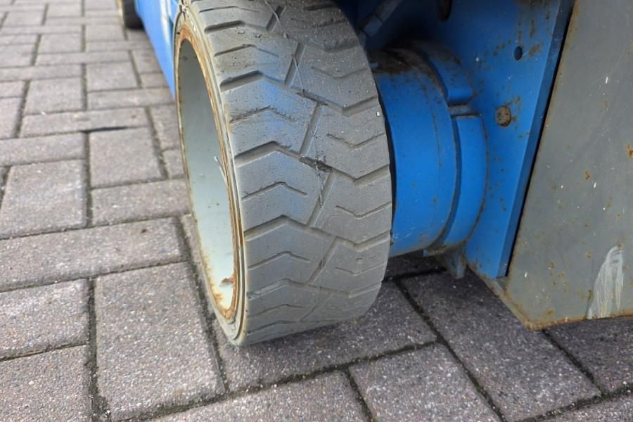 Genie GS1932 Electric, Working Height 7.8 m, 227kg Capac