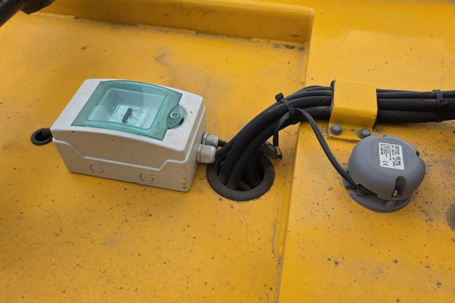 JCB S3246E Electric, 12m Working Height, 320kg Capacit