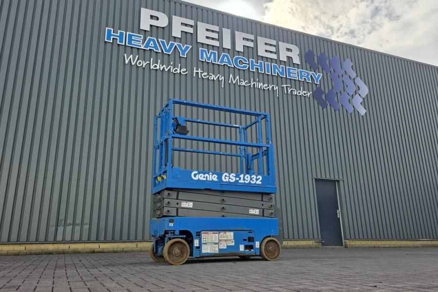 Genie GS1932 Electric, Working Height 7.8 m, 227kg Capac