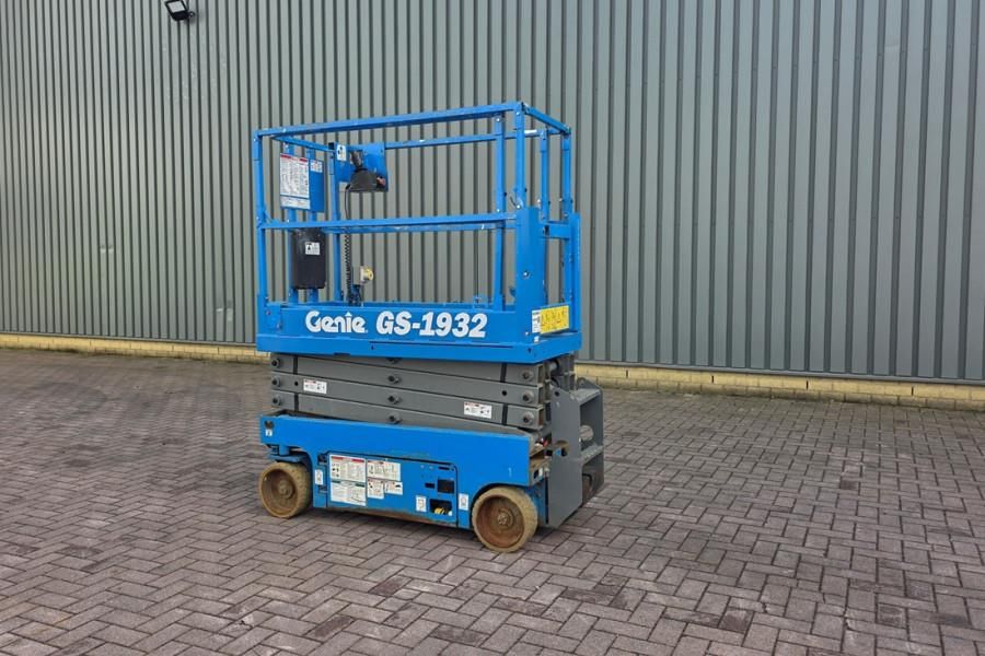 Genie GS1932 Electric, Working Height 7.8 m, 227kg Capac