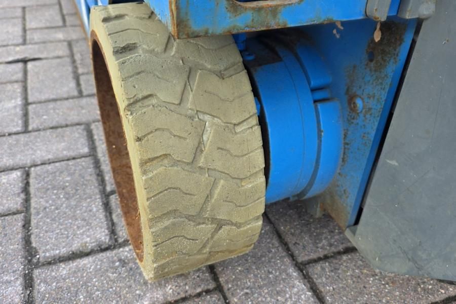 Genie GS1932 Electric, Working Height 7.8 m, 227kg Capac