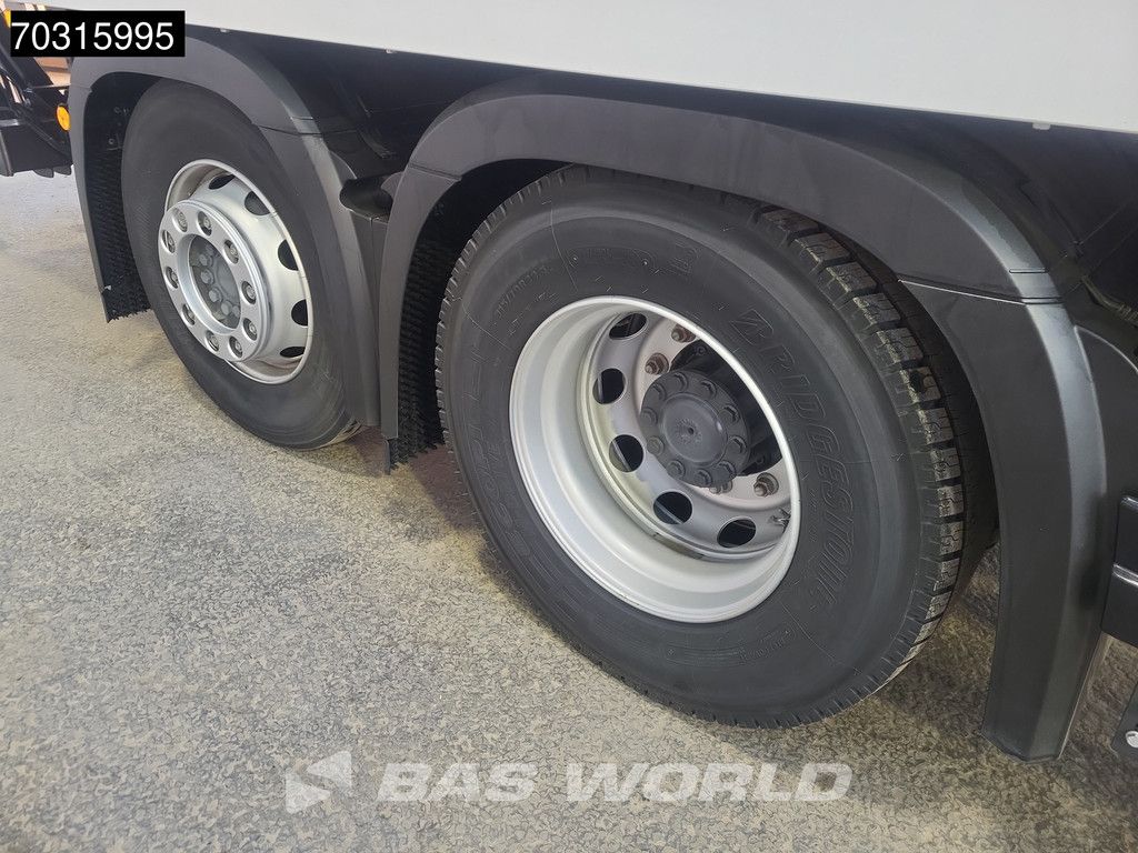 Mercedes Actros 2532 6X2 2000kg Ladebordwand Steering Axle Automatic Navi ACC Euro 6